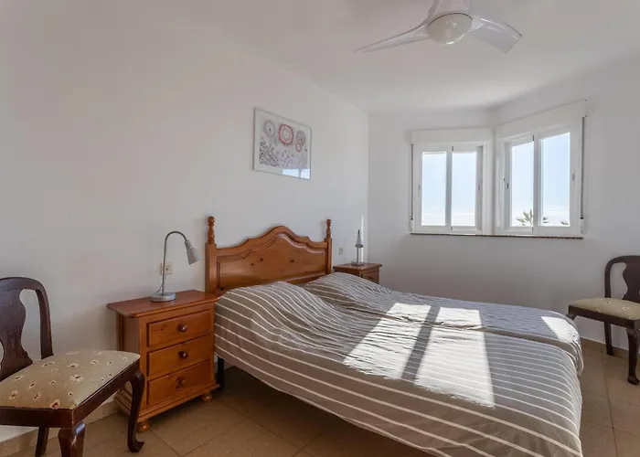Seafront Apartment *
